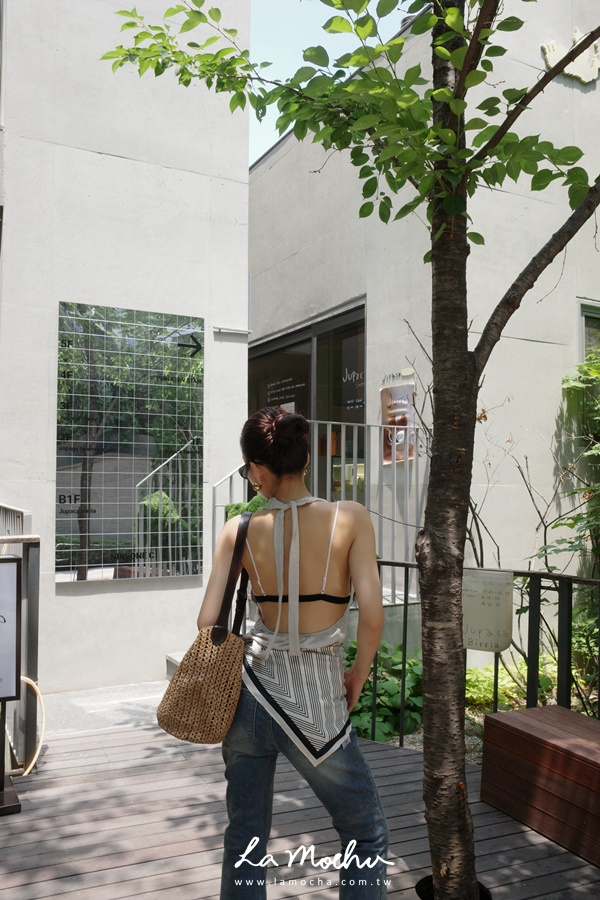 刷白牛仔喇叭卡布里褲